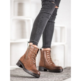 SDS Bequeme braune Stiefel 1