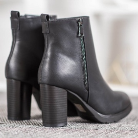 J. Star Damen Stiefel aus Öko-Leder schwarz 1