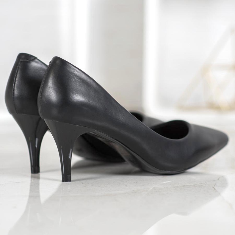 Comer Klassische High Heels schwarz 2