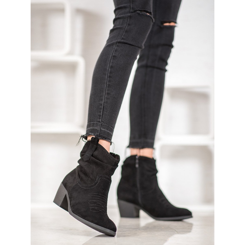 Super Mode Bequeme Cowboystiefel auf einem Pfosten schwarz 1