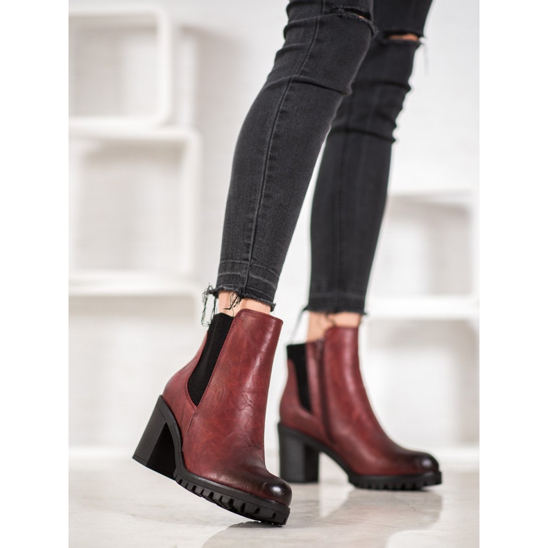 M.Daszyński Bequeme Stiefel auf einem Pfosten rot 1