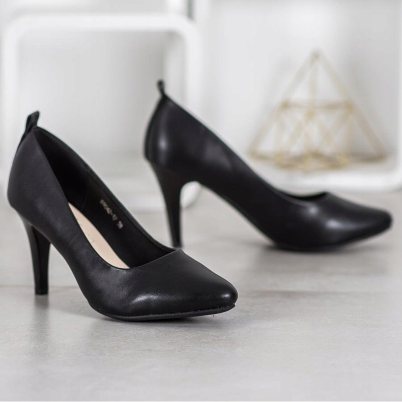 J. Star Komfortable Pumps schwarz 1