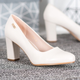 Sergio Leone Bequeme Pumps auf einer Säule braun 1