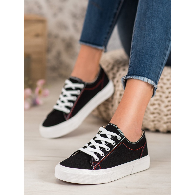 Kylie Schwarze Turnschuhe 2