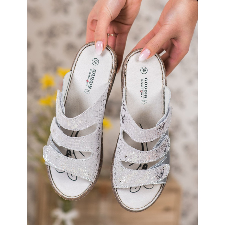 Goodin Silberne Lederpantoffeln grau 1