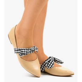 BM Beige Ballerinas mit Schnürschleifen NK07P 1