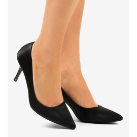 Schwarze Pumps mit niedrigem Absatz 1756-255 2