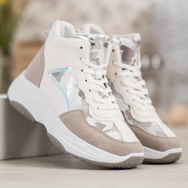 Ideal Shoes Hohe Stiefel auf der Plattform weiß braun mehrfarbig 1