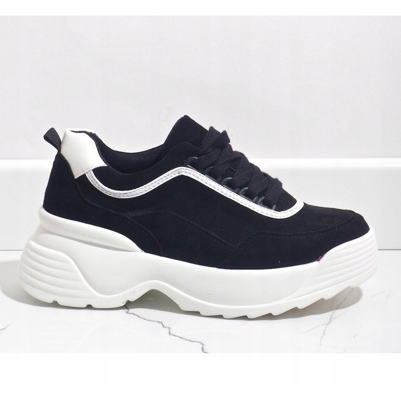 Schwarze Sport-Sneaker aus Kunstleder 7917-Y 1