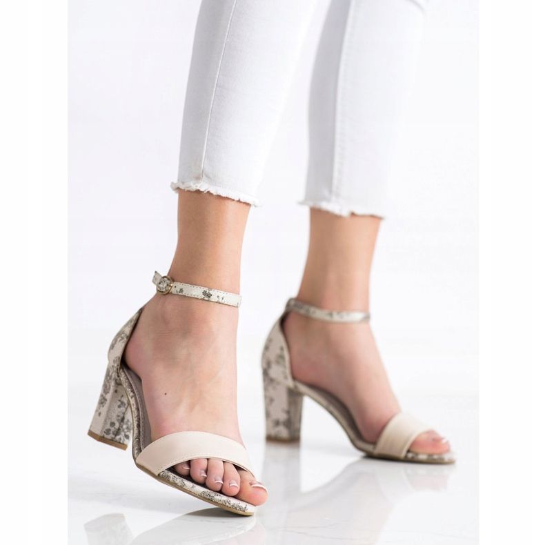 Goodin Stilvolle Sandalen mit Spitze braun 1