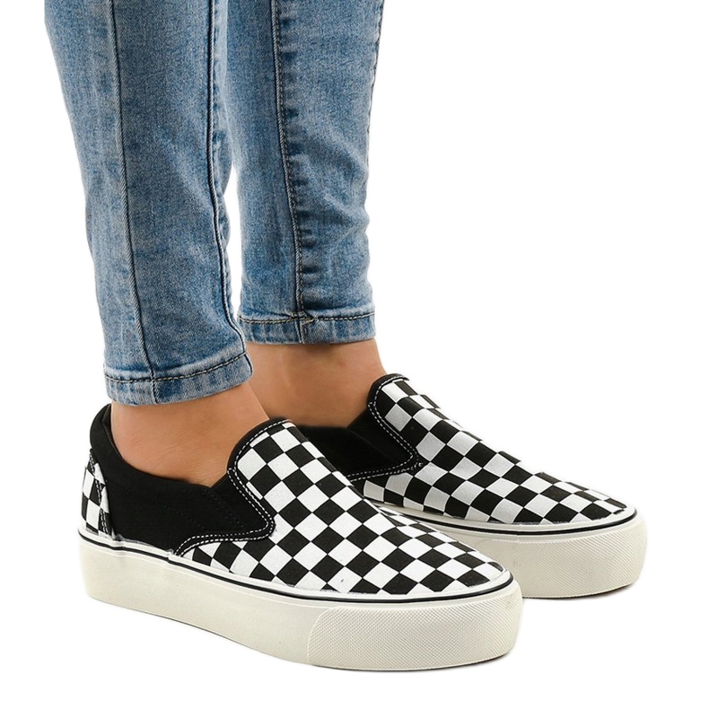 Schwarze Slip-On-Sneakers B5138-B weiß 1