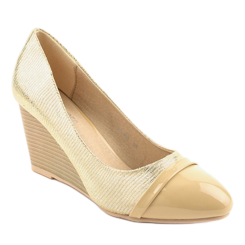 Beige Pumps am Keil TL-05 1