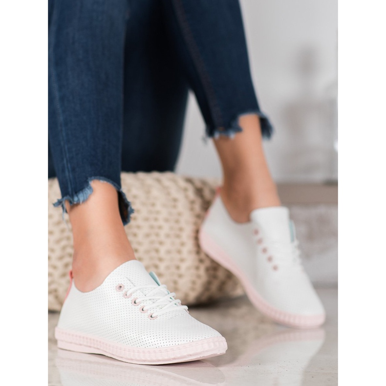 SHELOVET Leichte durchbrochene Sneaker weiß 1