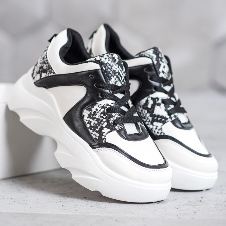 Weide Modische Sneakers aus Öko-Leder weiß schwarz 2