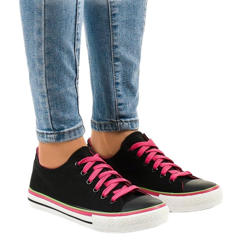 Schwarze klassische niedrige Sneakers W03 grün 1