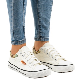 Klassische weiße Turnschuhe W11 1