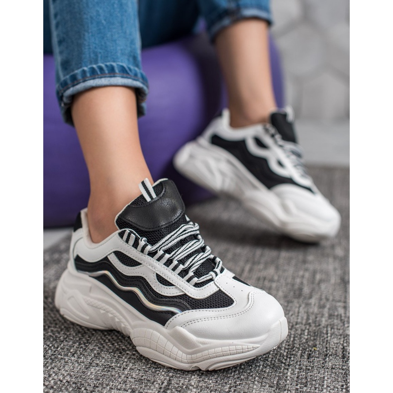 SHELOVET Turnschuhe auf der Plattform weiß schwarz 2