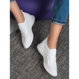 SHELOVET Slip-On Schuhe aus Textil weiß 2
