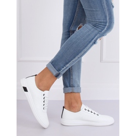 Schwarze und weiße Sneakers zum Schnüren BB77 Black 2