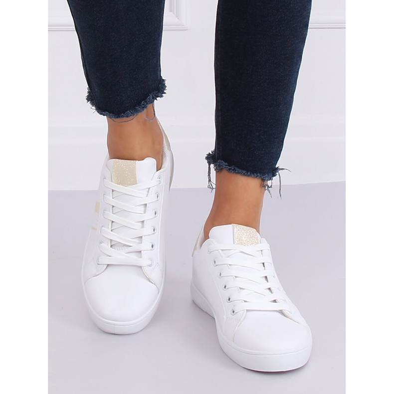 Weiße Damen Sneaker K-388 WEISS / GOLD 1
