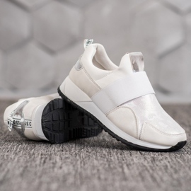 SHELOVET Slipper auf der Plattform weiß 2