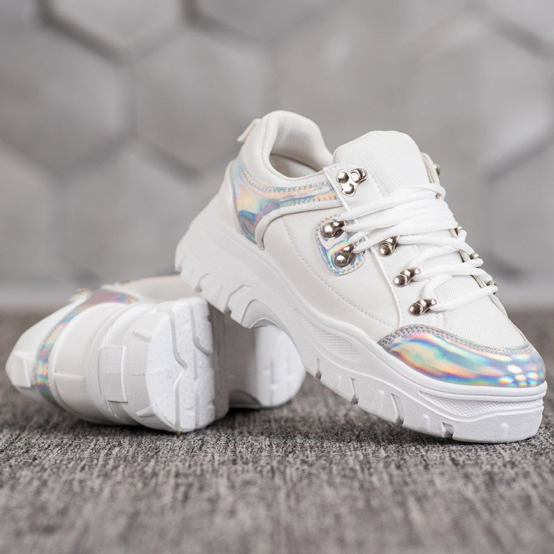 Weide Weiße Schuhe mit Holo-Effekt 1