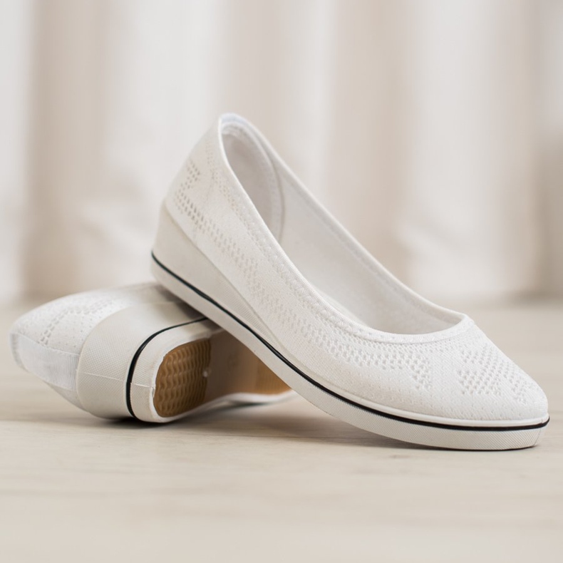 Super Me Durchbrochene Ballerina auf Keil weiß 1