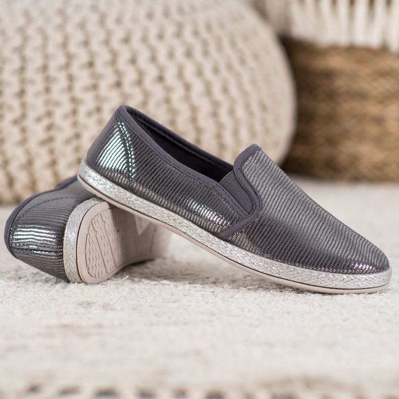 SHELOVET Glänzende Slip-On-Schuhe grau 1