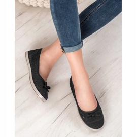 SHELOVET Durchbrochene Ballerinas schwarz 1