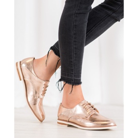 SHELOVET Goldene Schuhe mit Öko-Leder 2