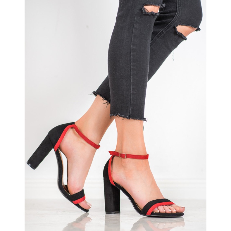 SHELOVET Stylische Sandalen mit hohen Absätzen schwarz 1