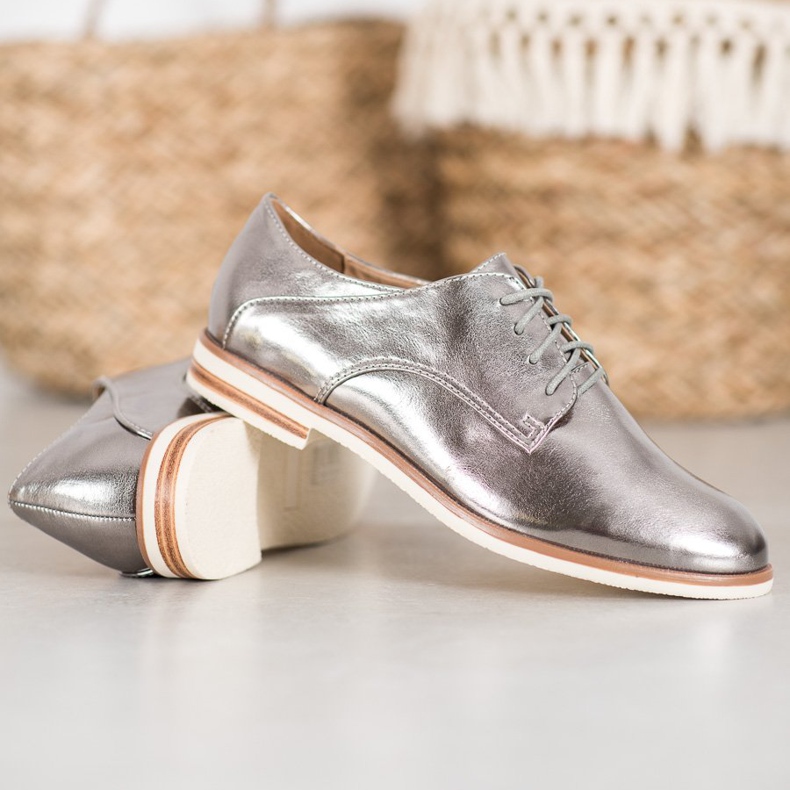 SHELOVET Graue Schuhe mit Öko-Leder 1