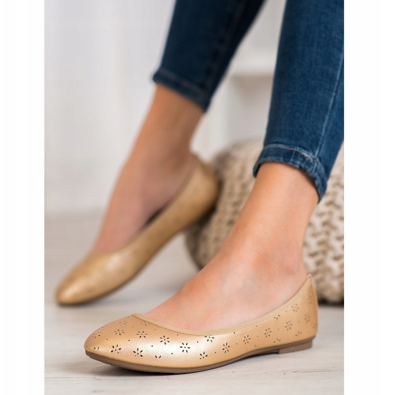 Fama Ballerinas mit durchbrochenem Muster golden 1