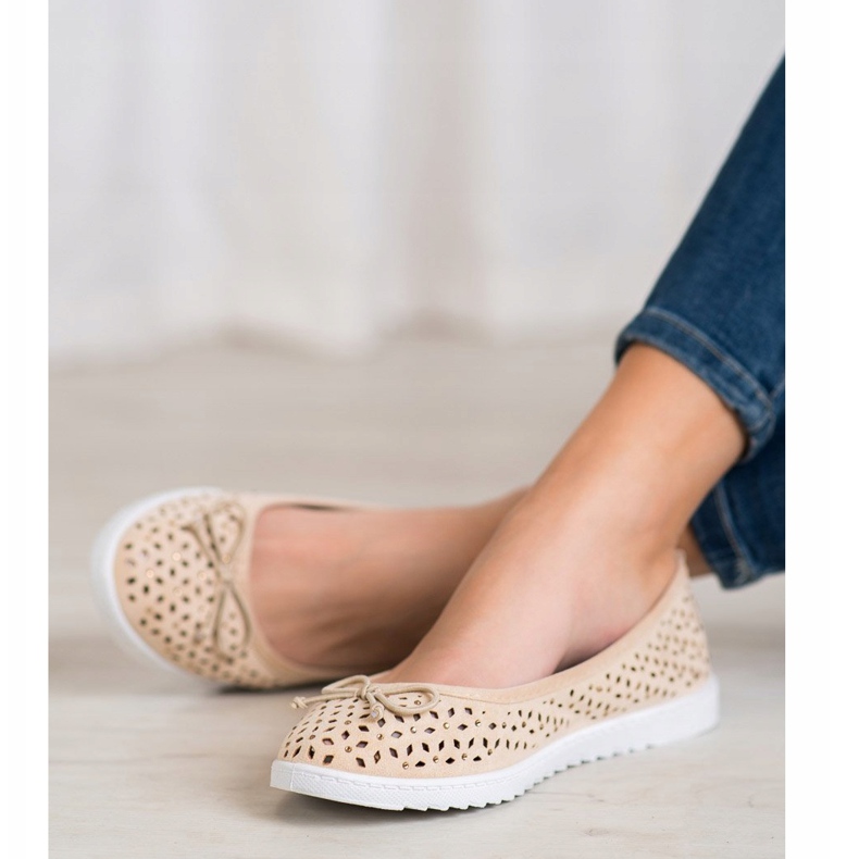 SHELOVET Durchbrochene Ballerina mit Schleife braun 1