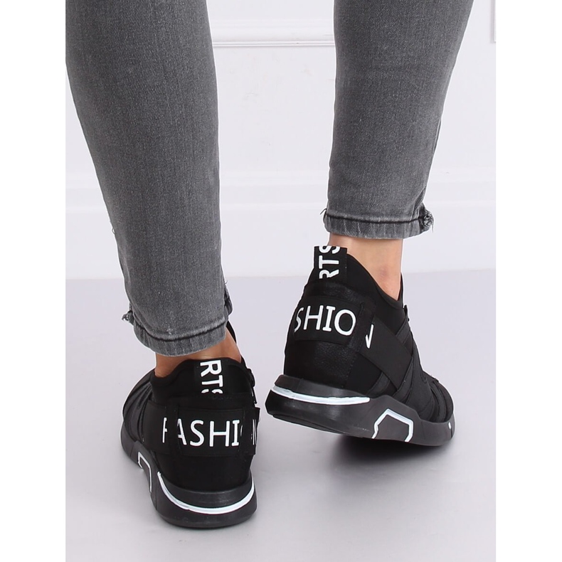 Schwarze NB358P All Black Sportschuhe 2