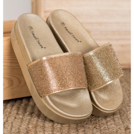 SHELOVET Hausschuhe auf der Plattform gelb 1