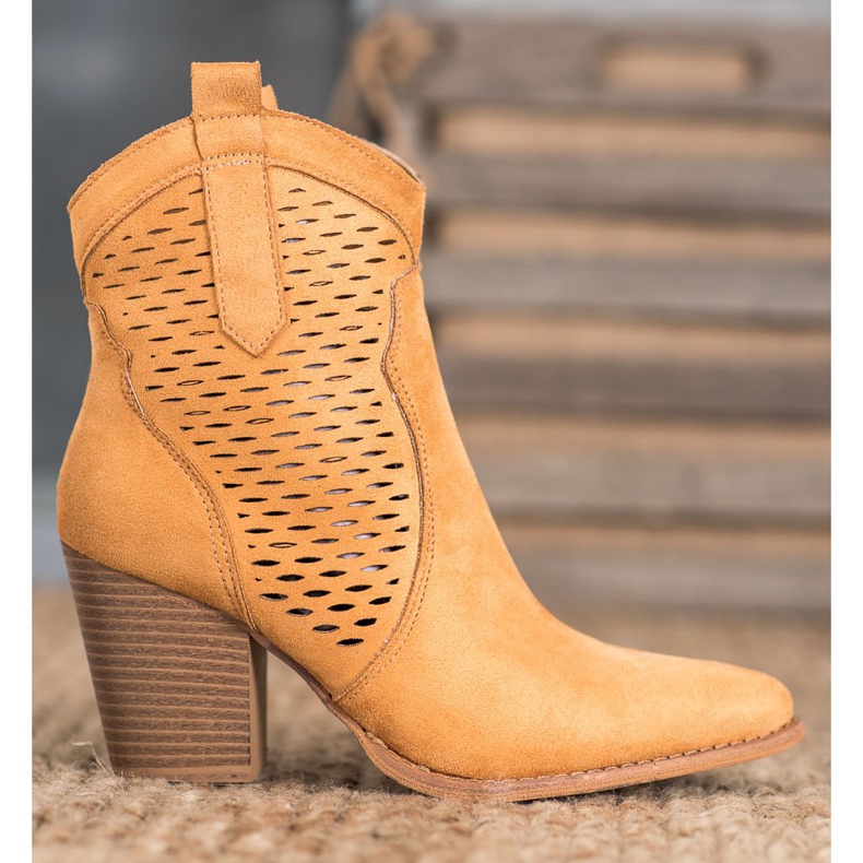 Seastar Durchbrochene Cowgirls auf einer Säule braun 2