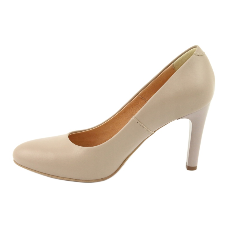 Mustang-Pumps an der Espinto 755/153-Säule beige 2