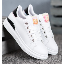 SHELOVET Sportschuhe aus Öko-Leder weiß schwarz 1