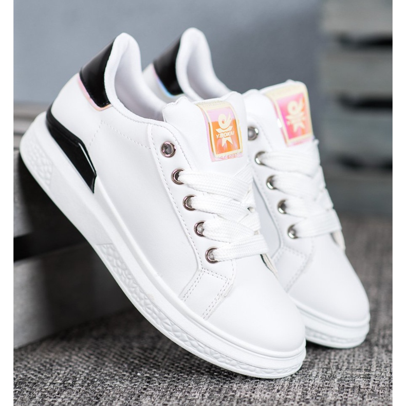 SHELOVET Sportschuhe aus Öko-Leder weiß schwarz 1