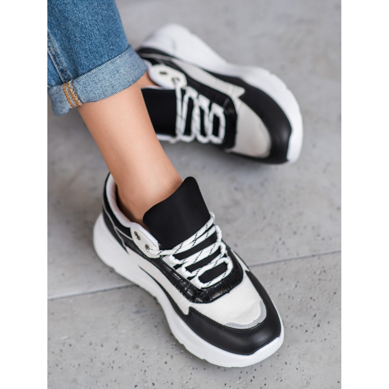 SHELOVET Turnschuhe auf der Plattform weiß schwarz grün 1