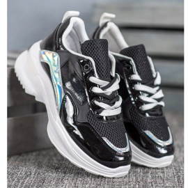 SHELOVET Stylische Sneakers aus Öko-Leder schwarz 1