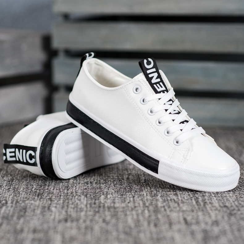 Bestelle Schöne Sportschuhe weiß schwarz 1