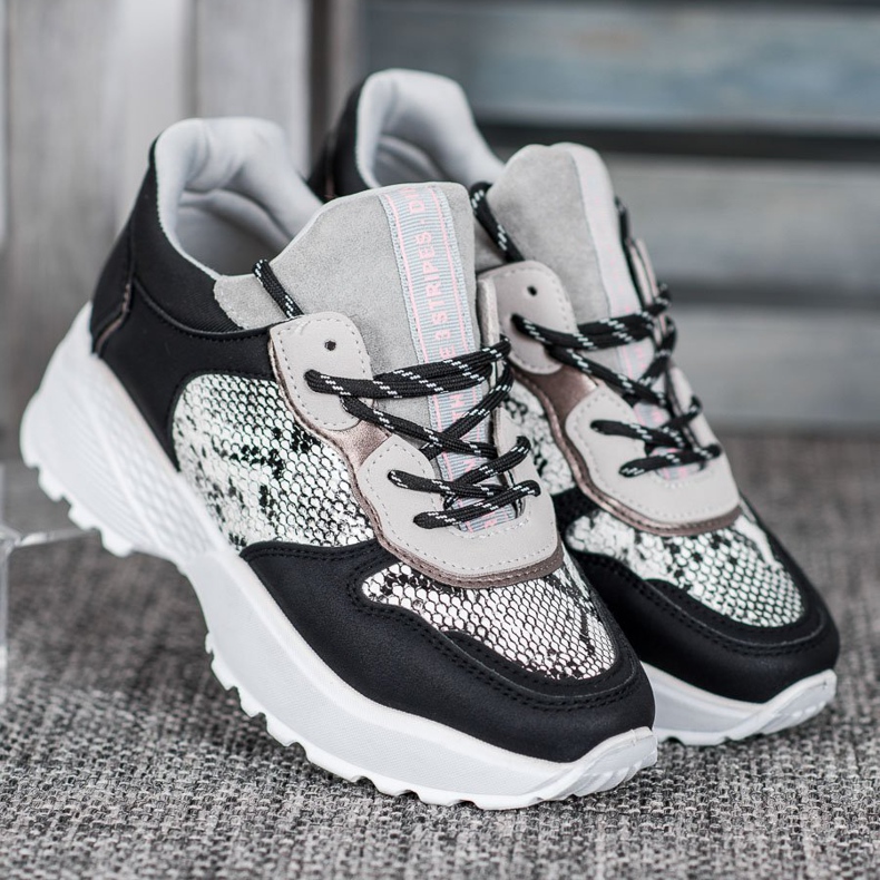 Stylische MCKEYLOR Sneakers schwarz 1