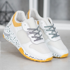 SHELOVET Turnschuhe mit Mesh weiß 2