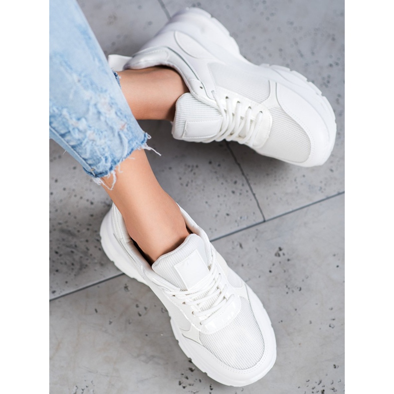 SHELOVET Stylische Sneaker mit Mesh weiß 1