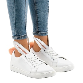 Weiße Turnschuhe Hasen R110 1