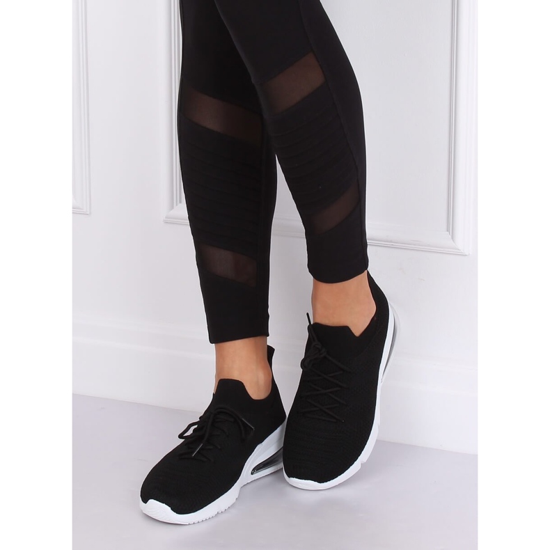 Schwarze Sportschuhe R13YD113-29 Schwarz 2