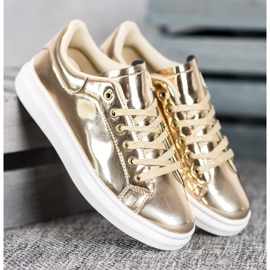 Bona Glänzende Schuhe auf der Plattform gelb 1