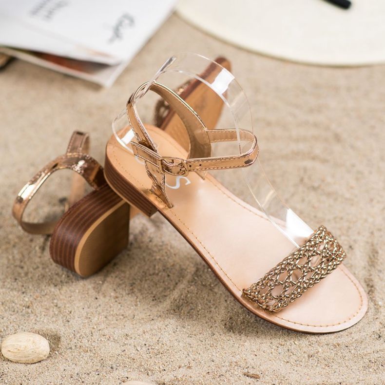 Small Swan Elegante geflochtene Sandalen gelb 1